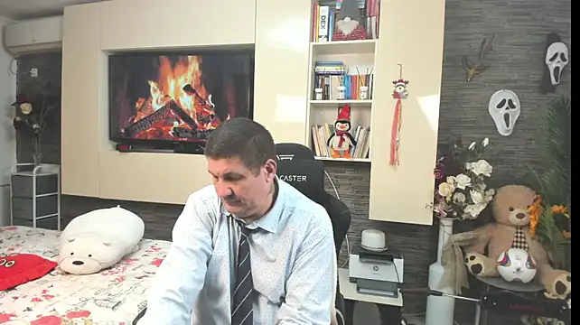 SpartacusDaddy48 live cam preview