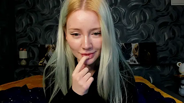 Lillie_Berry live cam preview