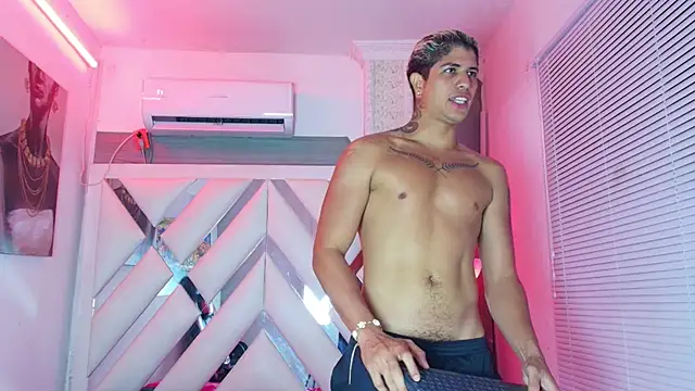 dominic_connor