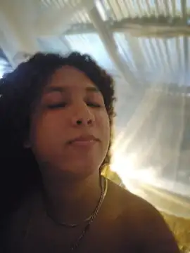 lilith_isabella25 live cam preview