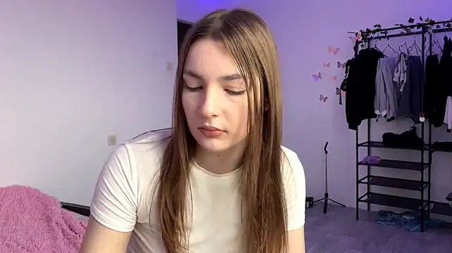 JuleCawood live cam preview