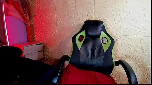 isabela_croftt live cam preview