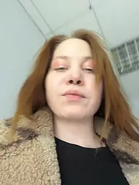 slaviccandy (F young) - lick fingers and moan in public