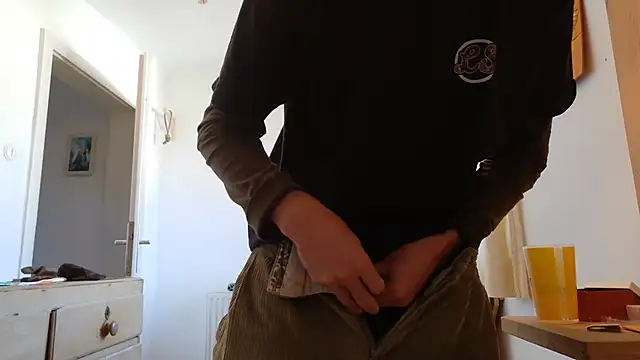 cubesround (M young) - #austrian #big-cocks #brunettes #cam2cam #cheap-privates #ejaculation #european #flashing #german #handjob #handy #hd #masturbation #medium #new #orgasm #rubbing #straight #white #young
