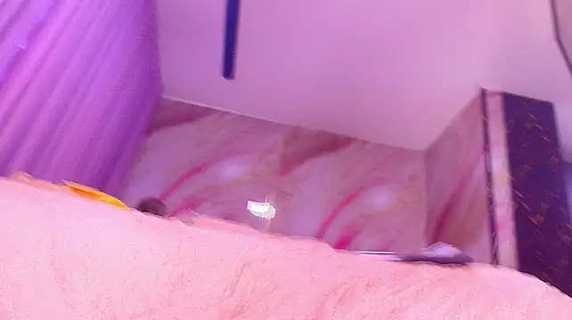 sofi_decker live cam preview