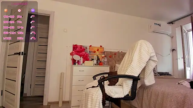 Ophelia_mm live cam preview