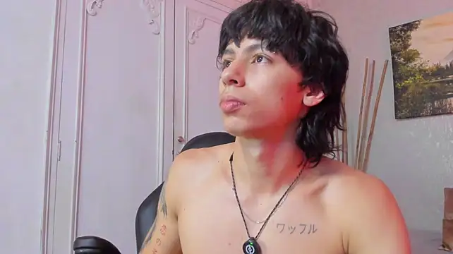 Tyler_durten live cam on StripChat