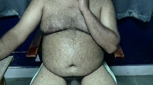 hairysubcub_70 (Ask my age) - Welcome To Daddy's Room. Make Daddy Cum.