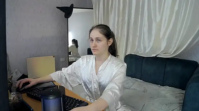Holliy_Cooper live cam preview
