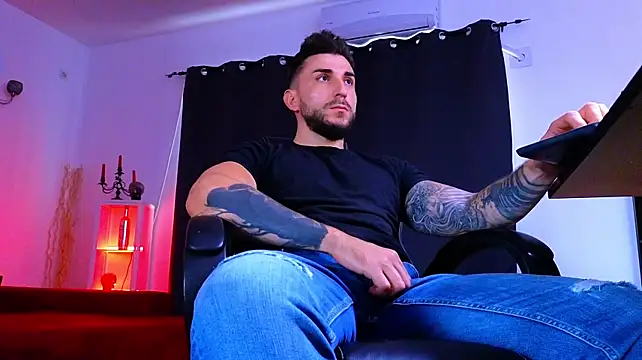 MightyAaron66 live cam preview
