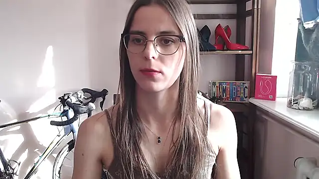 love_megi live cam preview