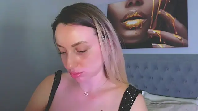 AlexisWhit live cam preview