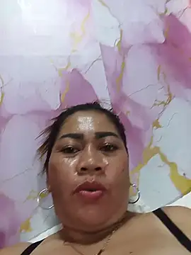 SweetChubbyMommy_02 live cam preview