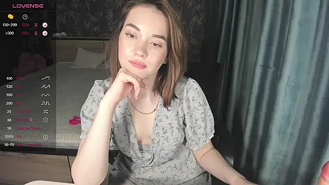 E_mil_y live cam preview