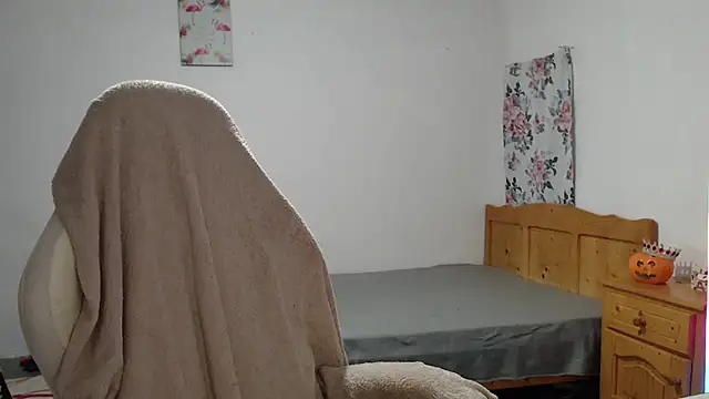 missyalis live cam preview