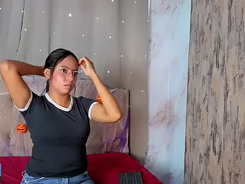 MorenaAfterDark_ live cam preview