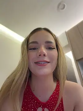 NicoleCut