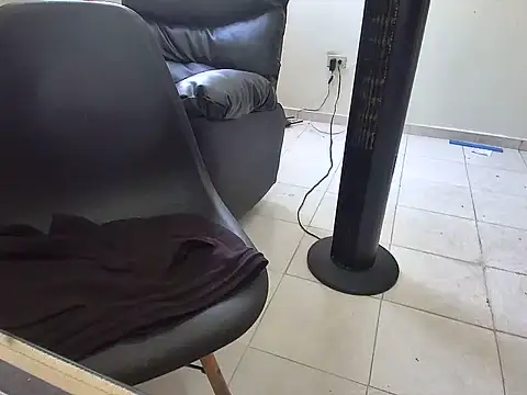 Dollarhot30 live cam preview