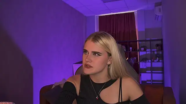 KattyWilde live cam preview