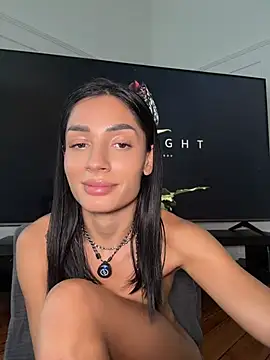 Vicky_luxe