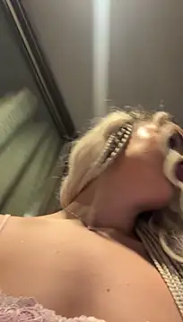 LeraFox live cam preview