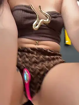 VALENTINA GOMEZ（Valentina-gomezz）