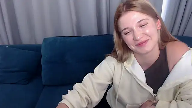 HoneyDoll7 live cam preview