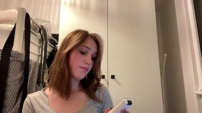 sereneglowz live cam preview