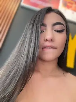 Valentina-gomezz live cam