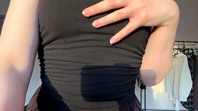BuzzingRaid live cam preview