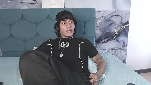 MaximilianRoth live cam preview