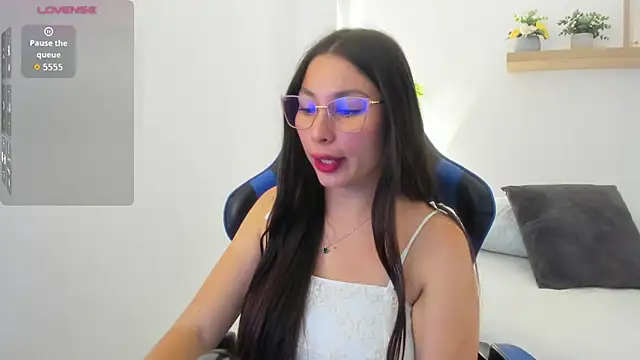 bella_99_ live cam preview