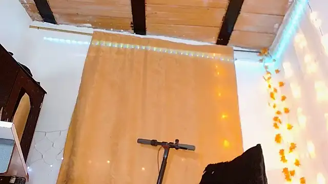 angel_bonbom live cam preview