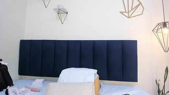 mayaevansmg live cam preview