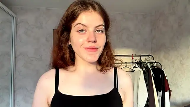 BuzzingRaid live cam preview