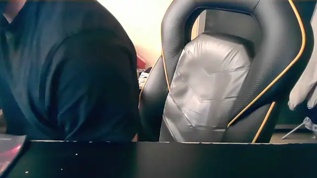 LondonMan1988 live cam preview