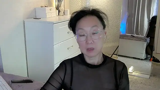 S_andra_ live cam on StripChat