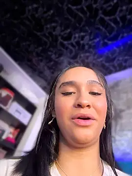 Isabella-Teen