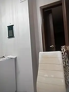 MilkCandyGirl live cam preview