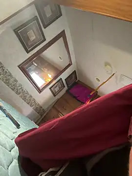 BabyGiraffe25 live cam preview
