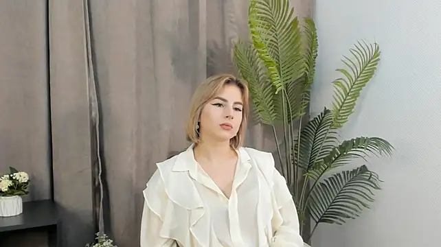CarmelitaRamella live cam preview