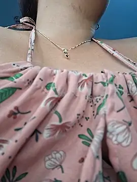 sophia_cute1_1 live cam preview