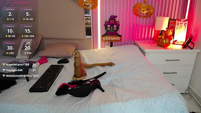 chloe__Jones_