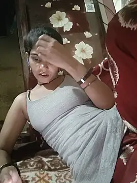 kamini_hat