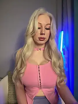 LaraHollywood