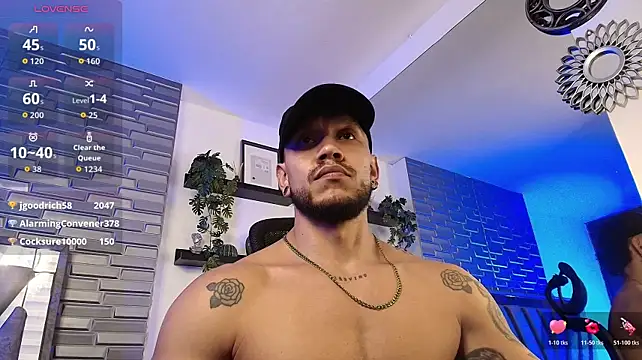 ARON_TAYLER01