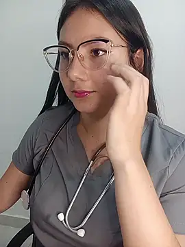 mia_nala