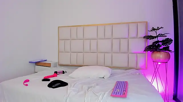 Emma_collins01 webcam