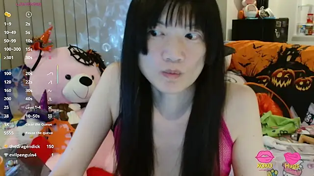 SilViAjpn live cam on StripChat