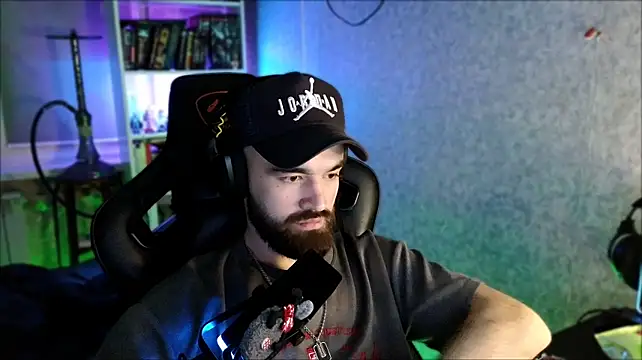 _Serious_Man live cam preview